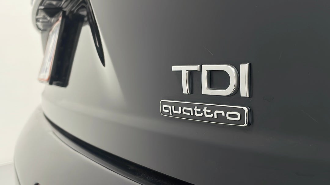 Badge (Boot Right Side)