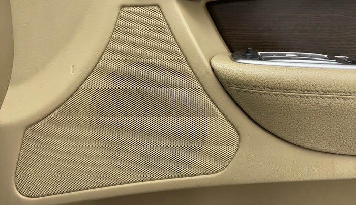 2015 Jaguar XF 2.2 DIESEL LUXURY, Diesel, Automatic, 82,918 km, Speakers