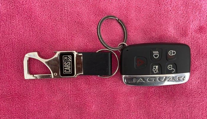 2015 Jaguar XF 2.2 DIESEL LUXURY, Diesel, Automatic, 82,918 km, Key Close-up