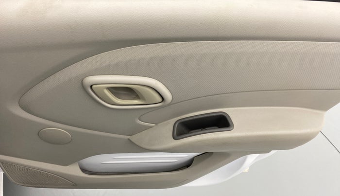 2017 Datsun Redi Go T (O), Petrol, Manual, 56,622 km, Driver Side Door Panels Control