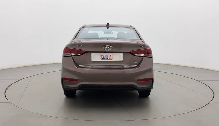 2018 Hyundai Verna 1.6 VTVT SX O, Petrol, Manual, 49,234 km, Back/Rear