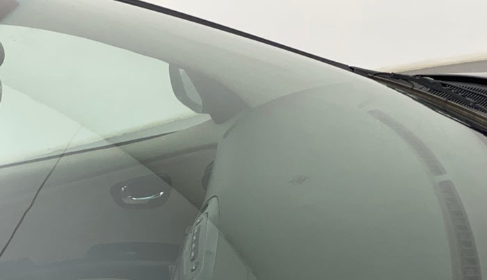 2011 Hyundai i10 SPORTZ 1.2, Petrol, Manual, 63,332 km, Front windshield - Minor spot on windshield