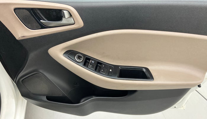 2015 Hyundai Elite i20 MAGNA 1.4 CRDI, Diesel, Manual, 56,401 km, Driver Side Door Panels Control