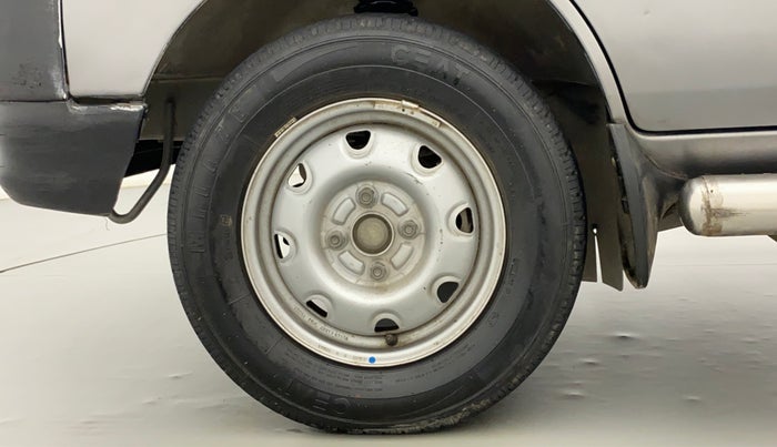 2015 Maruti Eeco 7 STR, Petrol, Manual, 28,883 km, Left Front Wheel