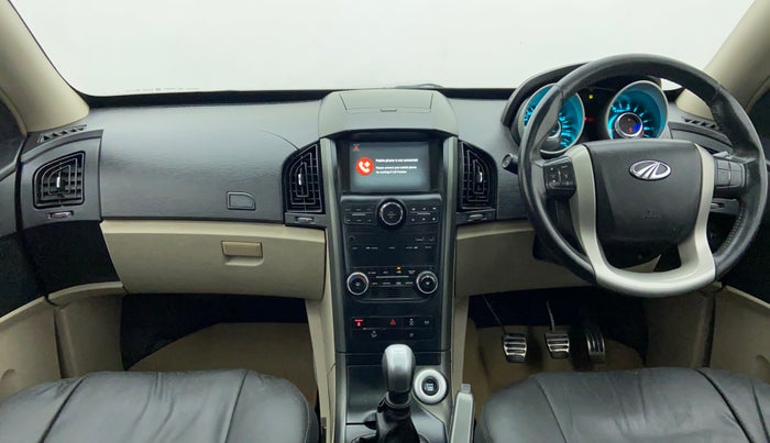 2015 Mahindra XUV500 W10, Diesel, Manual, 1,17,853 km, Dashboard