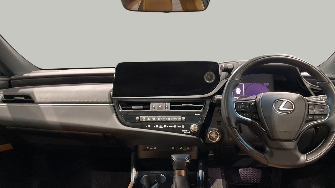 2023 Lexus Es300h Luxury (hybrid), Automatic, 38963 km, Dashboard View