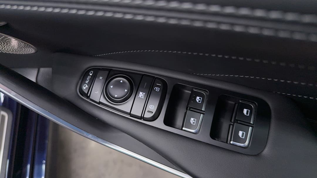2021 Kia Stinger Gt (black Leather), Automatic, 38698 km, Drivers Side Door Panel Controls