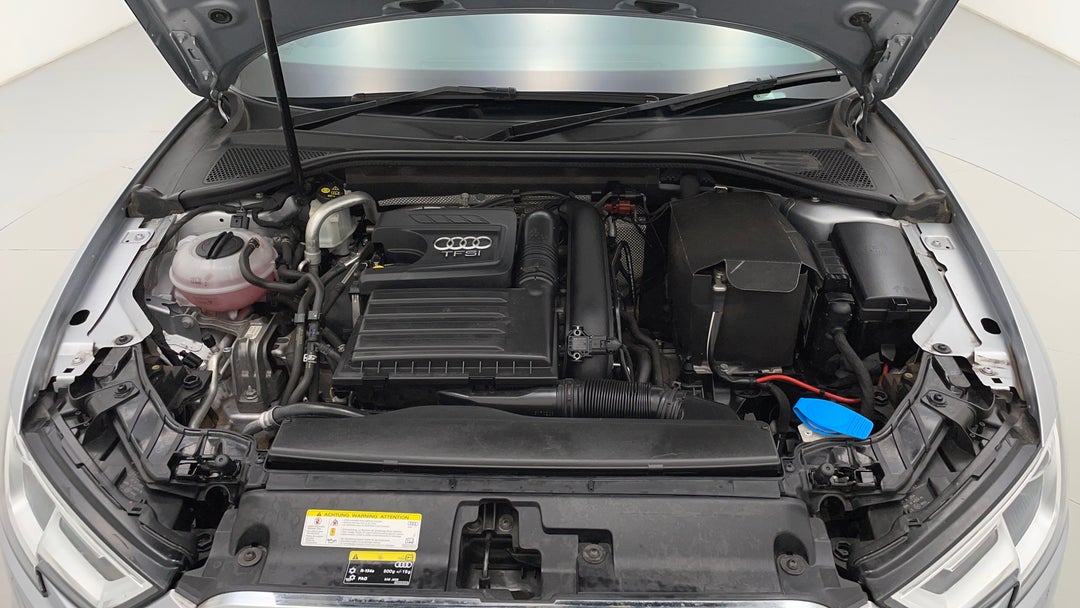 Open Bonnet (Engine)