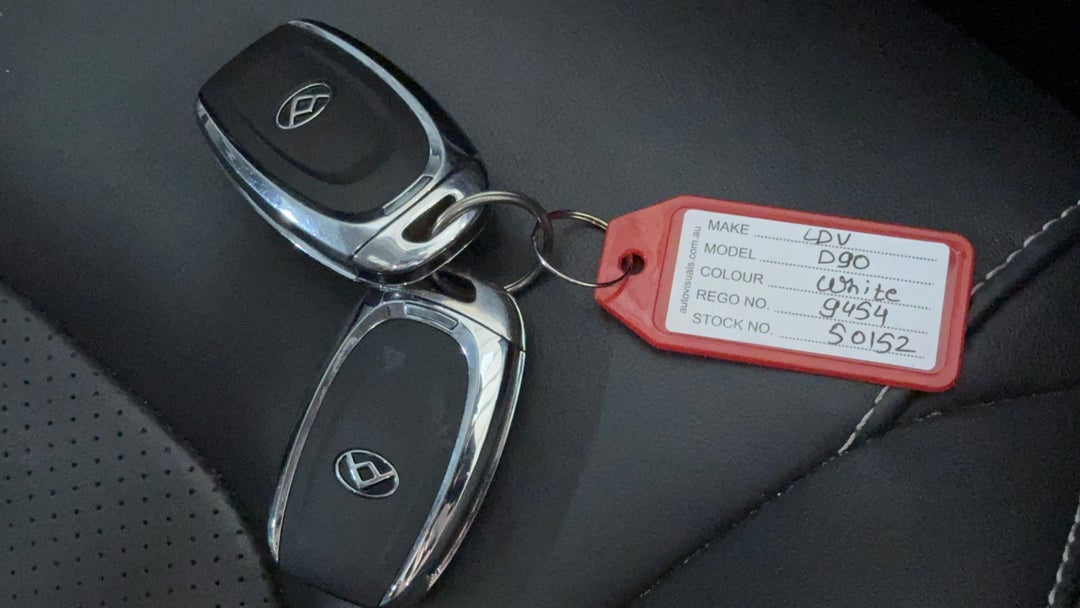 2022 LDV D90 Executive (4WD) D20, Automatic, 50396 km, Key Close-up