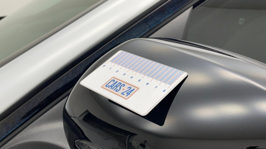 Side Mirrors Housing LHS Scratch