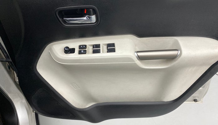 2017 Maruti IGNIS ZETA 1.2 AMT, Petrol, Automatic, 32,258 km, Driver Side Door Panels Control