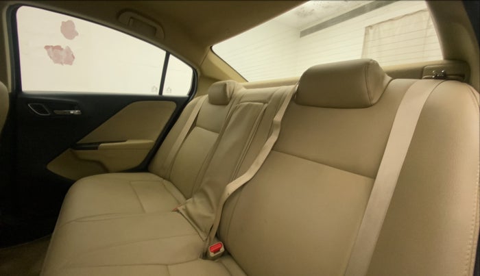 2017 Honda City 1.5L I-VTE V CVT, Petrol, Automatic, 99,738 km, Right Side Rear Door Cabin