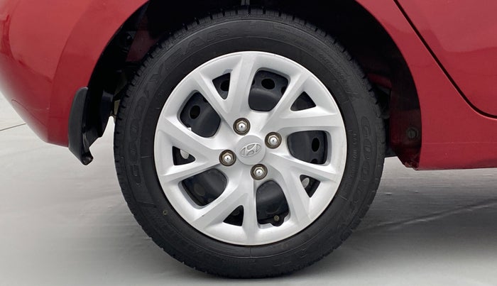 2018 Hyundai Grand i10 MAGNA 1.2 KAPPA VTVT, Petrol, Manual, 15,548 km, Right Rear Wheel