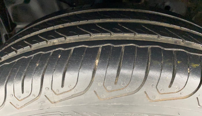 2015 Honda City VX MT PETROL, Petrol, Manual, 40,424 km, Left Front Tyre Tread