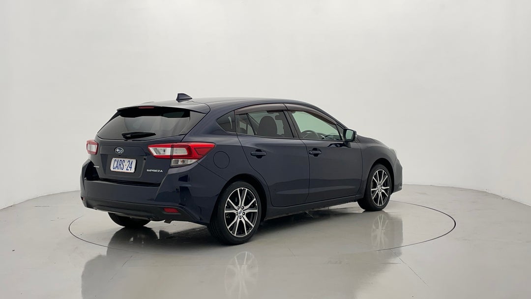 Right Back Diagonal (45- Degree) View