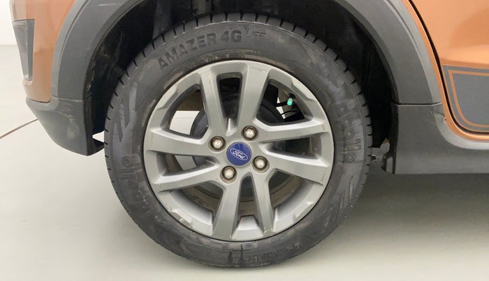 2018 Ford FREESTYLE TITANIUM 1.2 PETROL, Petrol, Manual, 70,991 km, Right Rear Wheel