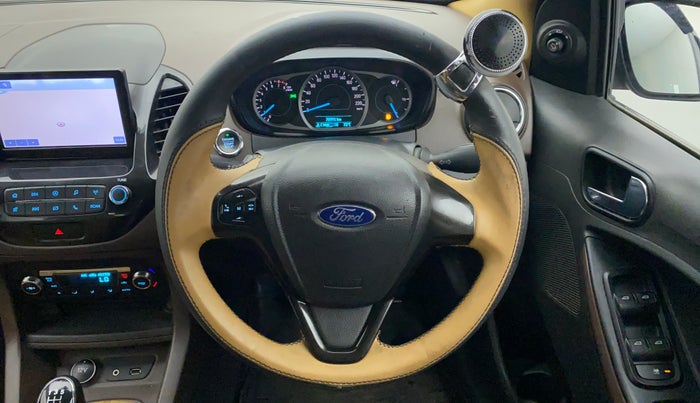 2018 Ford FREESTYLE TITANIUM 1.2 PETROL, Petrol, Manual, 70,991 km, Steering Wheel Close Up