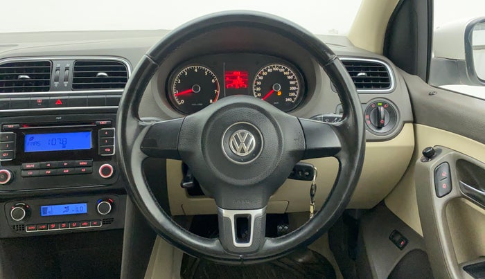 2011 Volkswagen Vento HIGHLINE 1.6 MPI, Petrol, Manual, 38,975 km, Steering Wheel Close Up