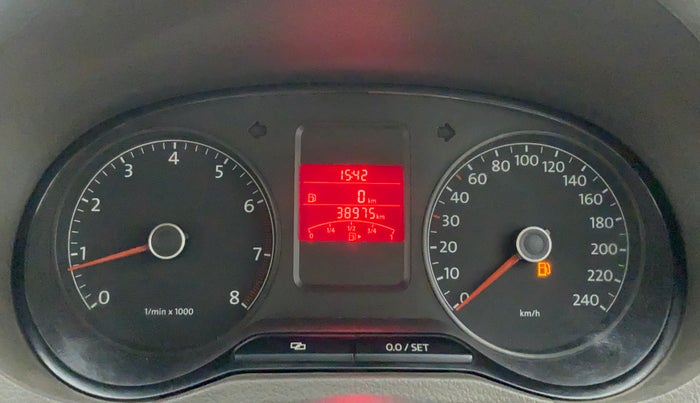 2011 Volkswagen Vento HIGHLINE 1.6 MPI, Petrol, Manual, 38,975 km, Odometer Image