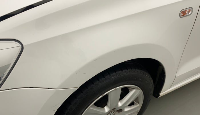 2011 Volkswagen Vento HIGHLINE 1.6 MPI, Petrol, Manual, 38,975 km, Left fender - Minor scratches