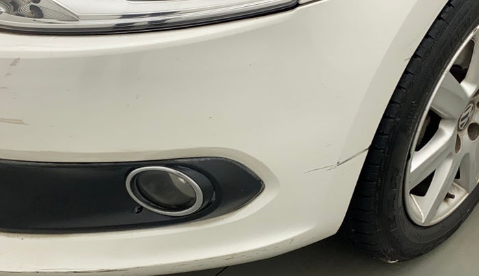 2011 Volkswagen Vento HIGHLINE 1.6 MPI, Petrol, Manual, 38,975 km, Front bumper - Minor scratches