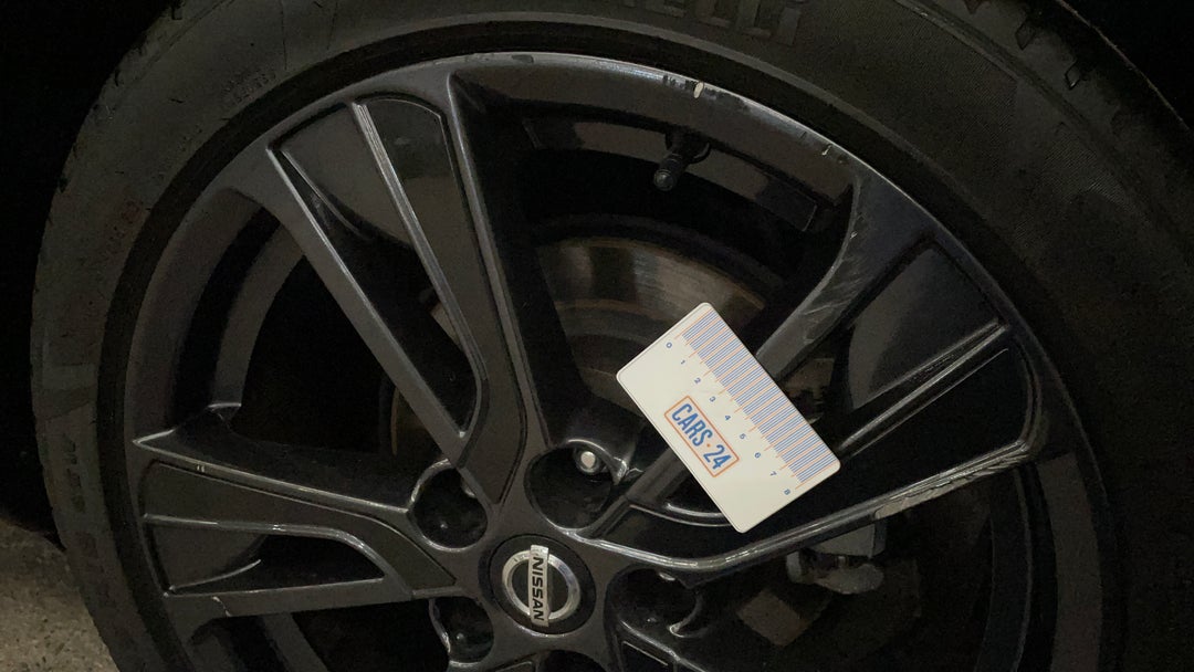 Wheels Rim Rear LHS Gutter Rash