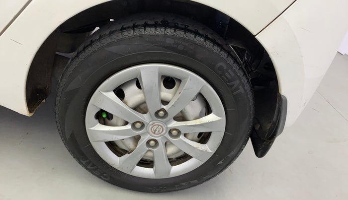 2018 Hyundai Eon ERA +, Petrol, Manual, 95,267 km, Left Rear Wheel