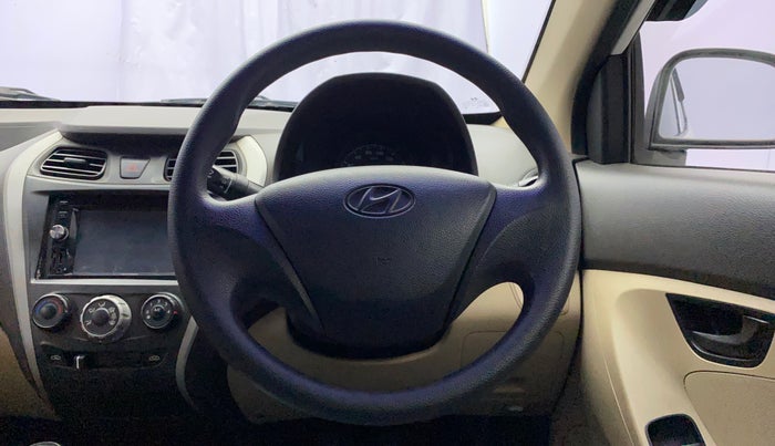 2018 Hyundai Eon ERA +, Petrol, Manual, 95,267 km, Steering Wheel Close Up