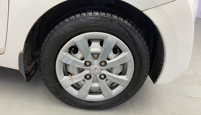 2018 Hyundai Eon ERA +, Petrol, Manual, 95,267 km, Right Front Wheel