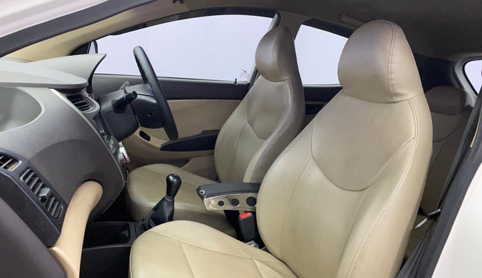 2018 Hyundai Eon ERA +, Petrol, Manual, 95,267 km, Right Side Front Door Cabin