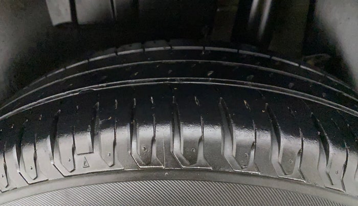 2019 Maruti Dzire ZXI PLUS AMT, Petrol, Automatic, 37,901 km, Left Rear Tyre Tread