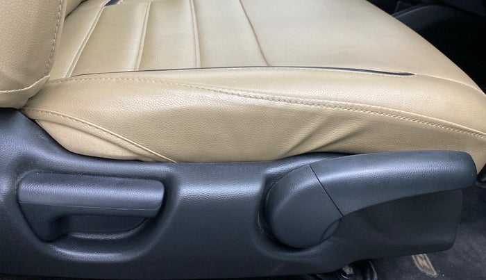 2018 Honda Jazz 1.2 V AT, Petrol, Automatic, 19,842 km, Driver Side Adjustment Panel