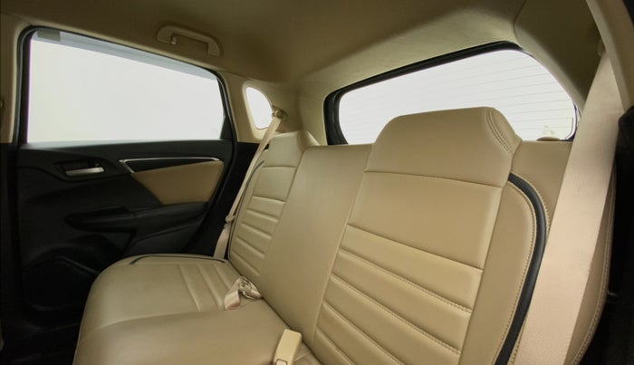 2018 Honda Jazz 1.2 V AT, Petrol, Automatic, 19,842 km, Right Side Rear Door Cabin