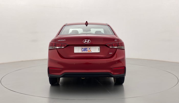2017 Hyundai Verna 1.6 SX VTVT, Petrol, Manual, 43,890 km, Back/Rear
