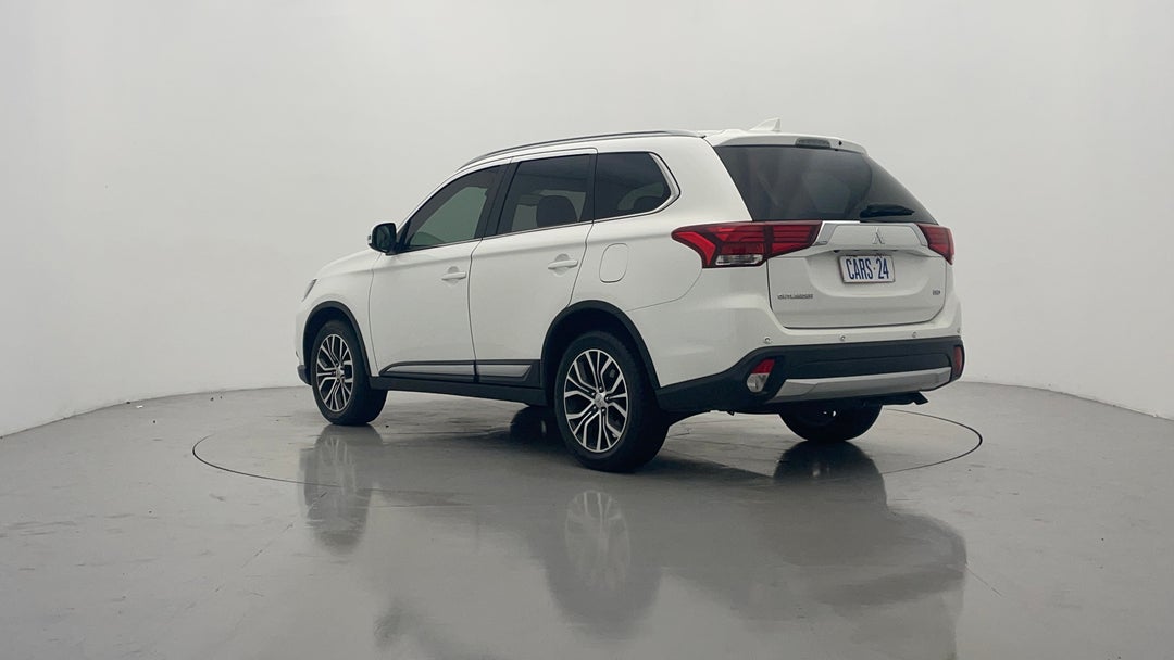 Left Back Diagonal (45- Degree) View