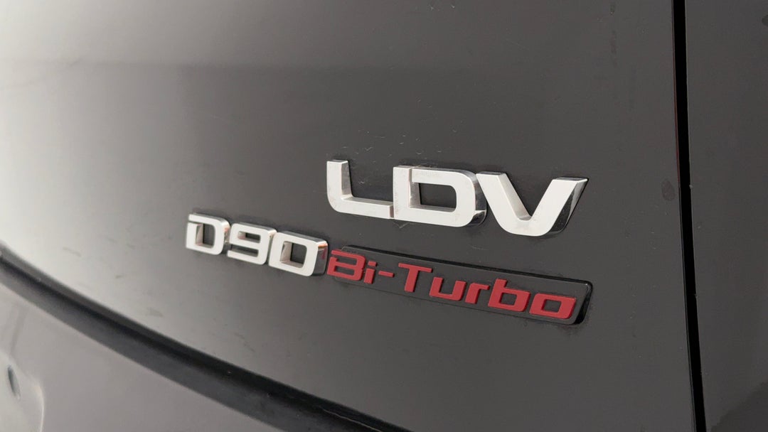 2021 LDV D90 Executive (4WD) D20, Automatic, 63831 km, Badge (Boot Right Side)