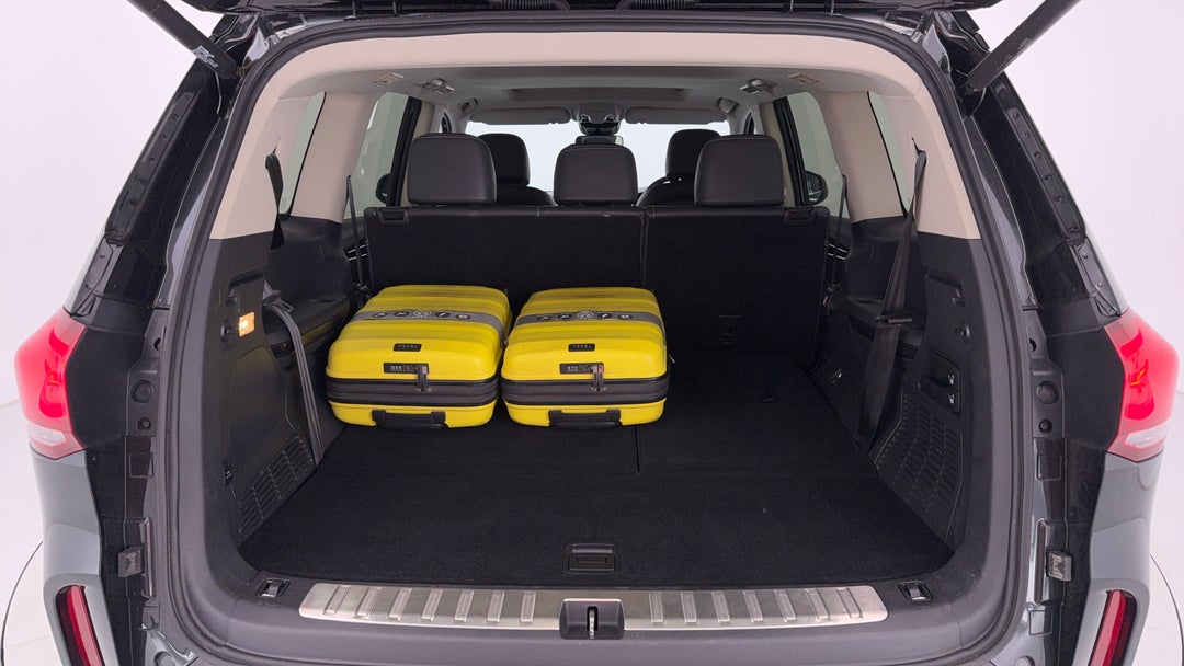 2021 LDV D90 Executive (4WD) D20, Automatic, 63831 km, Boot Inside View with Luggage