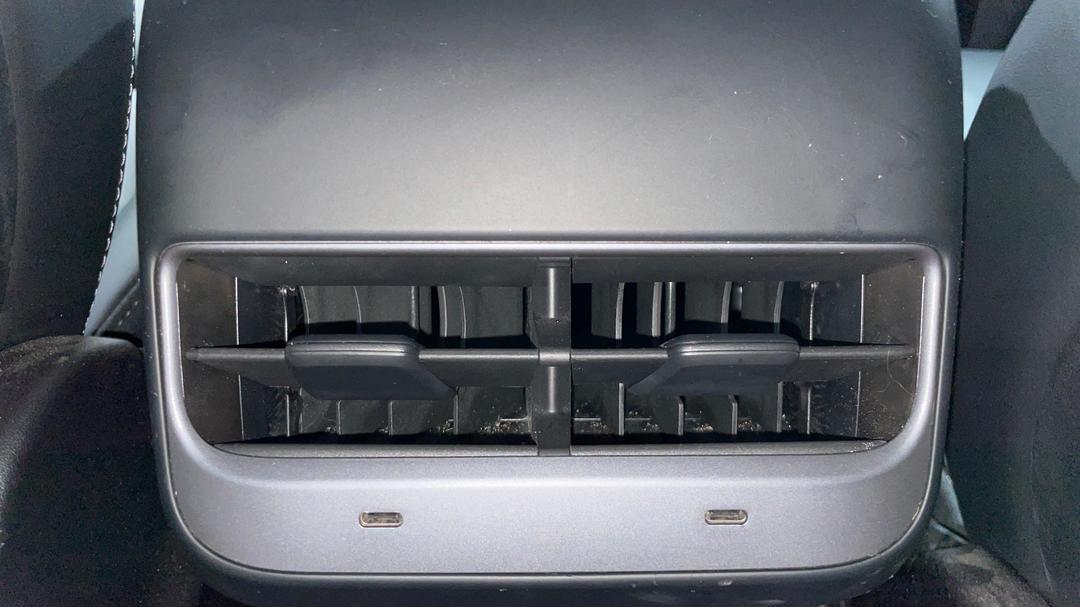 2023 Tesla Model Y Long Range, Automatic, 70863 km, Rear A/C Vent