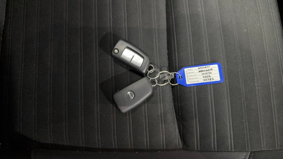 2021 Nissan Navara Sl (4x4), Automatic, 47278 km, Key Close-up