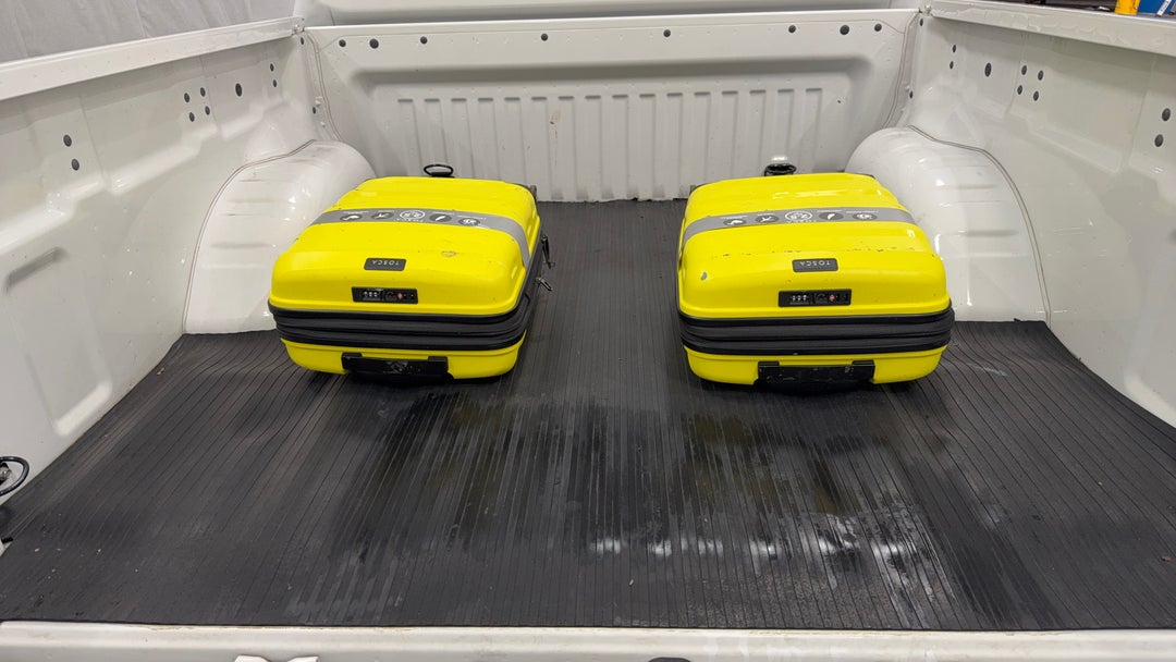 2021 Nissan Navara Sl (4x4), Automatic, 47278 km, Boot Inside View with Luggage