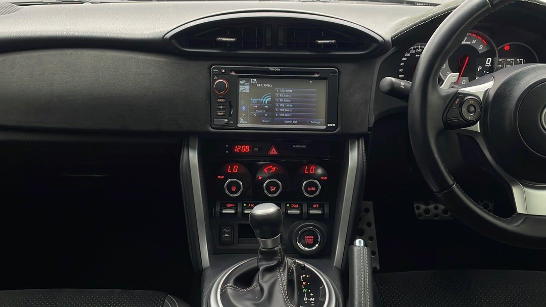 2016 Toyota 86 Gts, Automatic, 109104 km, Center Console