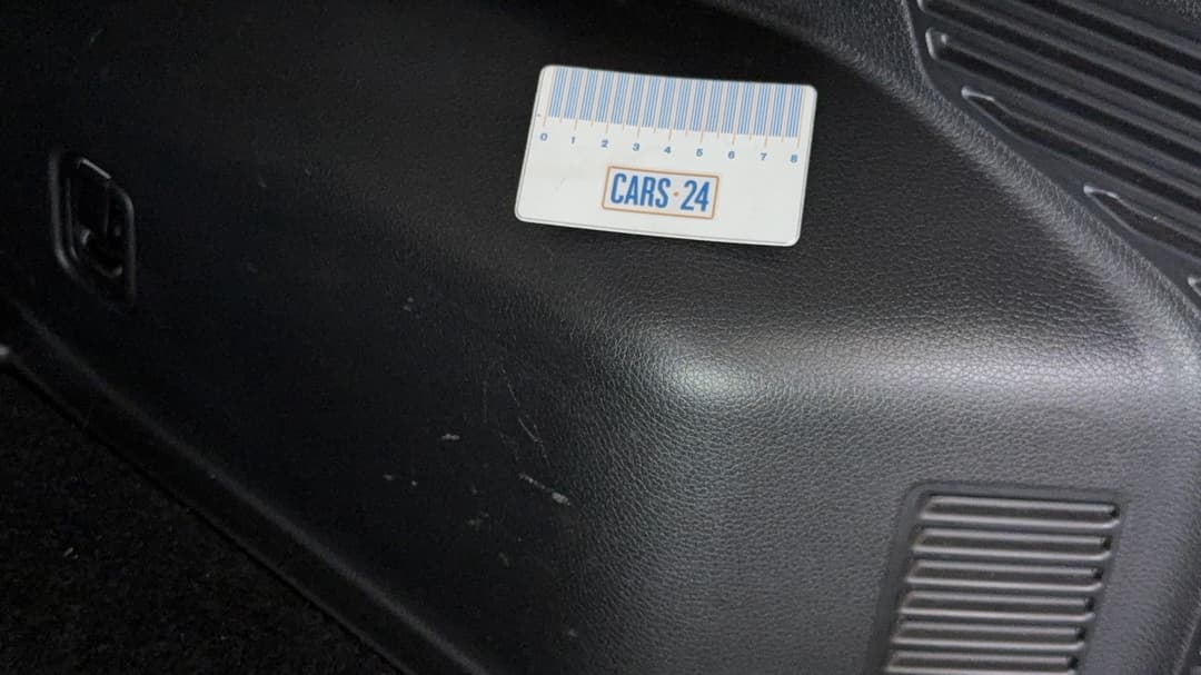 2018 Nissan X-trail St-l (4WD), Automatic, 119360 km, Boot Interior Scratch