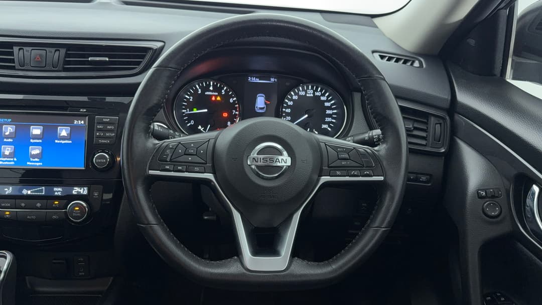 2018 Nissan X-trail St-l (4WD), Automatic, 119360 km, Steering Wheel Close-up