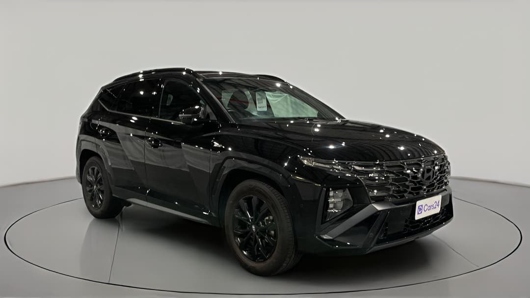 2024 Hyundai Tucson Premium N Line (AWD), Automatic, 8847 km, Right Front Diagonal (45- Degree) View