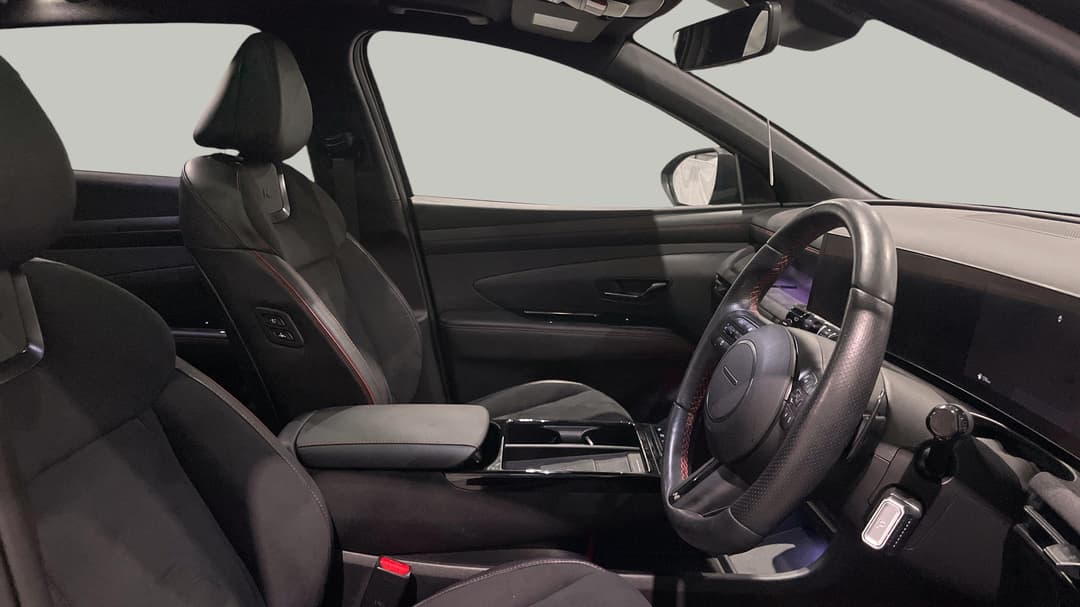 2024 Hyundai Tucson Premium N Line (AWD), Automatic, 8847 km, Right Side Front Door Cabin View