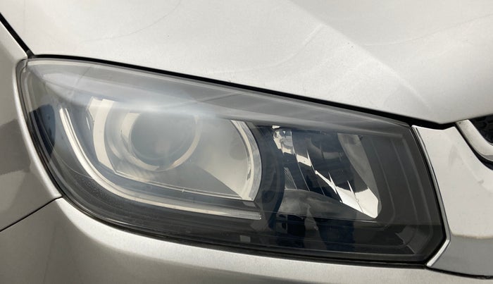 2017 Maruti Vitara Brezza ZDI, Diesel, Manual, 64,285 km, Right headlight - Faded