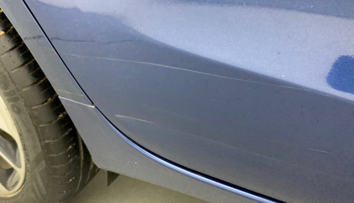 2019 Maruti Baleno ALPHA CVT PETROL 1.2, Petrol, Automatic, 50,056 km, Right rear door - Minor scratches