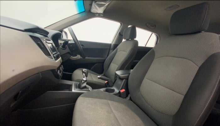 2018 Hyundai Creta E PLUS 1.6 PETROL, Petrol, Manual, 1,14,386 km, Right Side Front Door Cabin