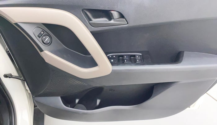 2018 Hyundai Creta E PLUS 1.6 PETROL, Petrol, Manual, 1,14,386 km, Driver Side Door Panels Control