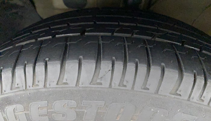 2018 Hyundai Creta E PLUS 1.6 PETROL, Petrol, Manual, 1,14,386 km, Left Front Tyre Tread